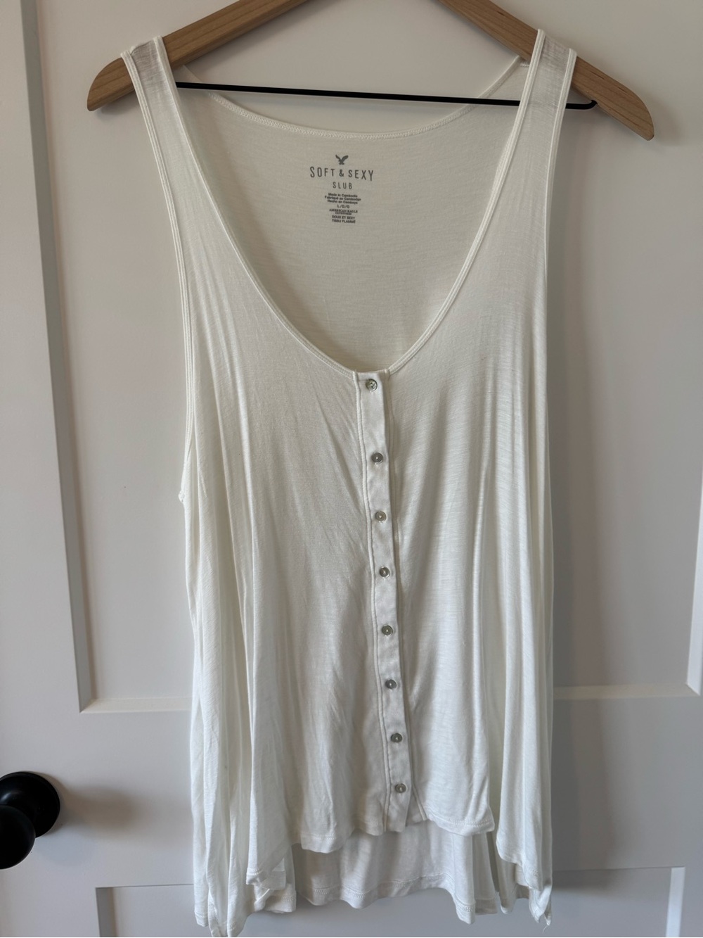 American Eagle Outfitters White Button-Front Scoop Tank Top Size Large